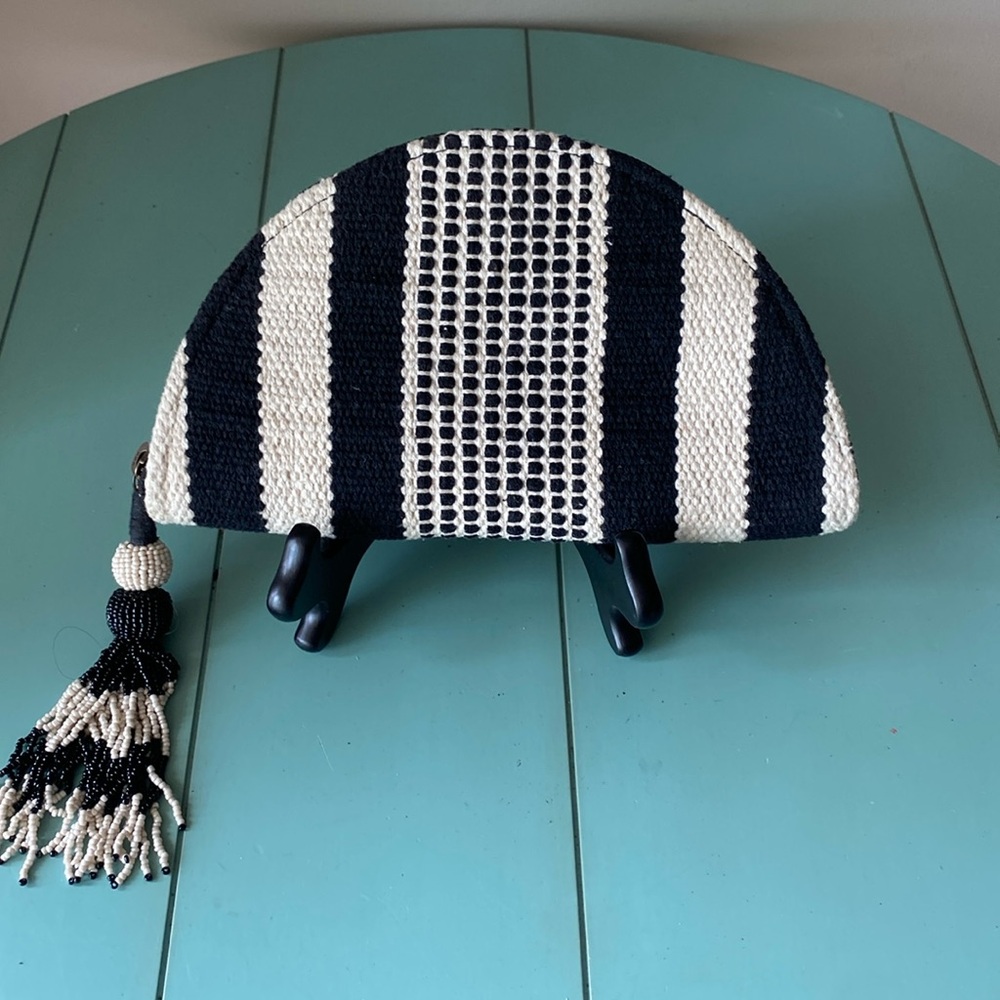 Universal Thread Co Black & white Taco clutch with beaded tassel